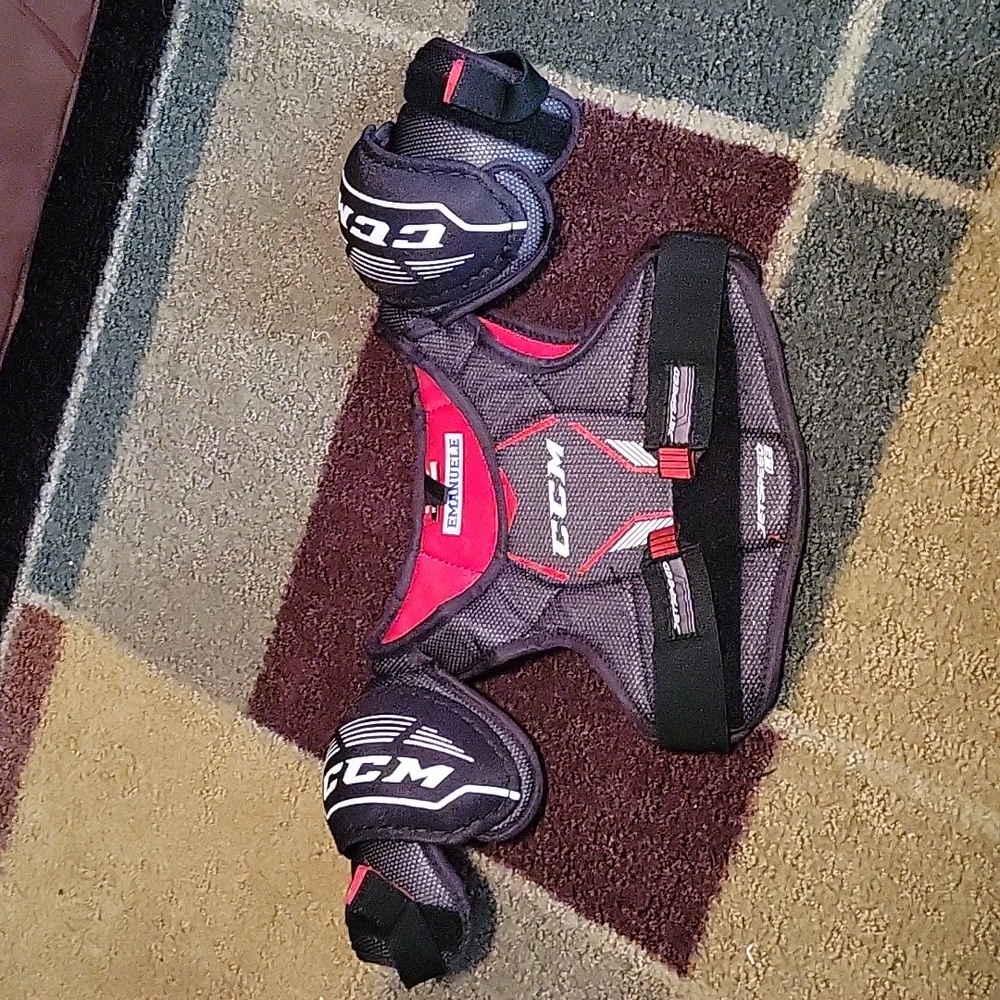 Ice Hockey Shoulder Pads